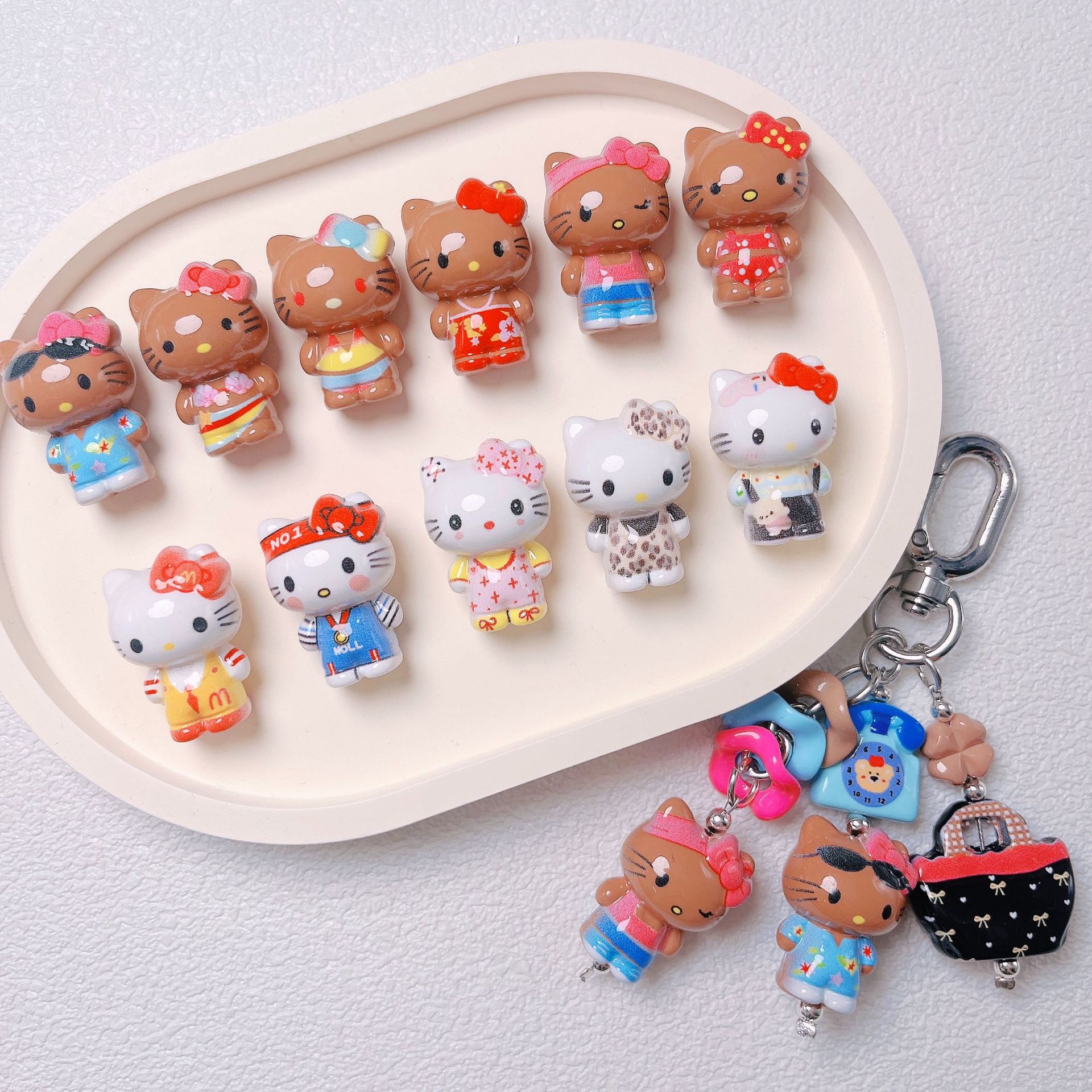 5pcs Hello Kitty Acrylic Cute  - Phone Accessories Hanging 评论和价格