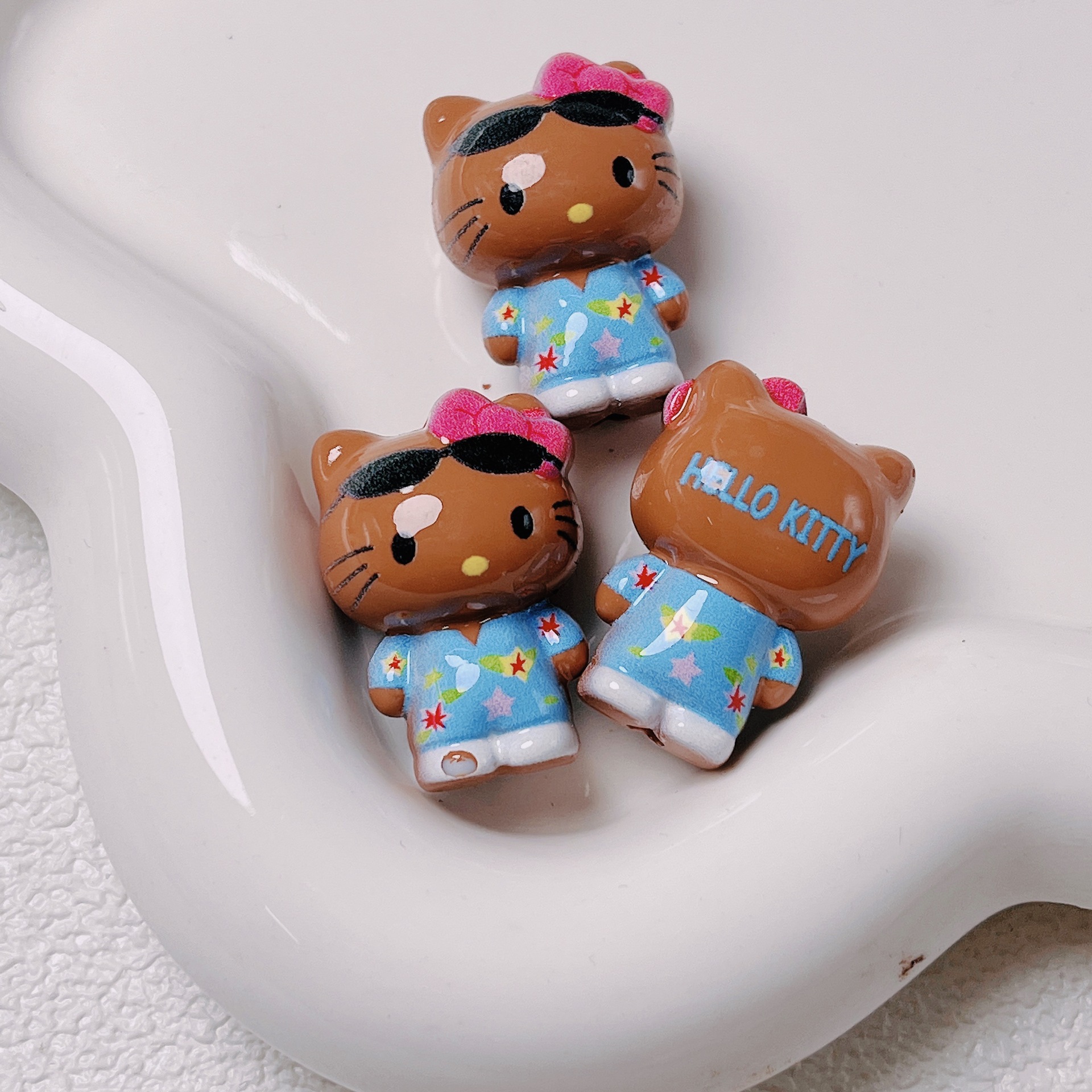 5pcs Hello Kitty Acrylic Cute  - Phone Accessories Hanging 评论和价格
